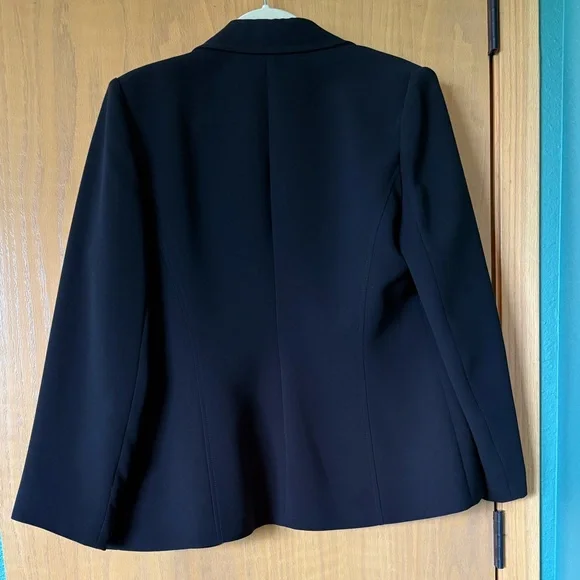 Tahari Black Blazer Classic Tailored Suit Jacket - Picture 6 of 6